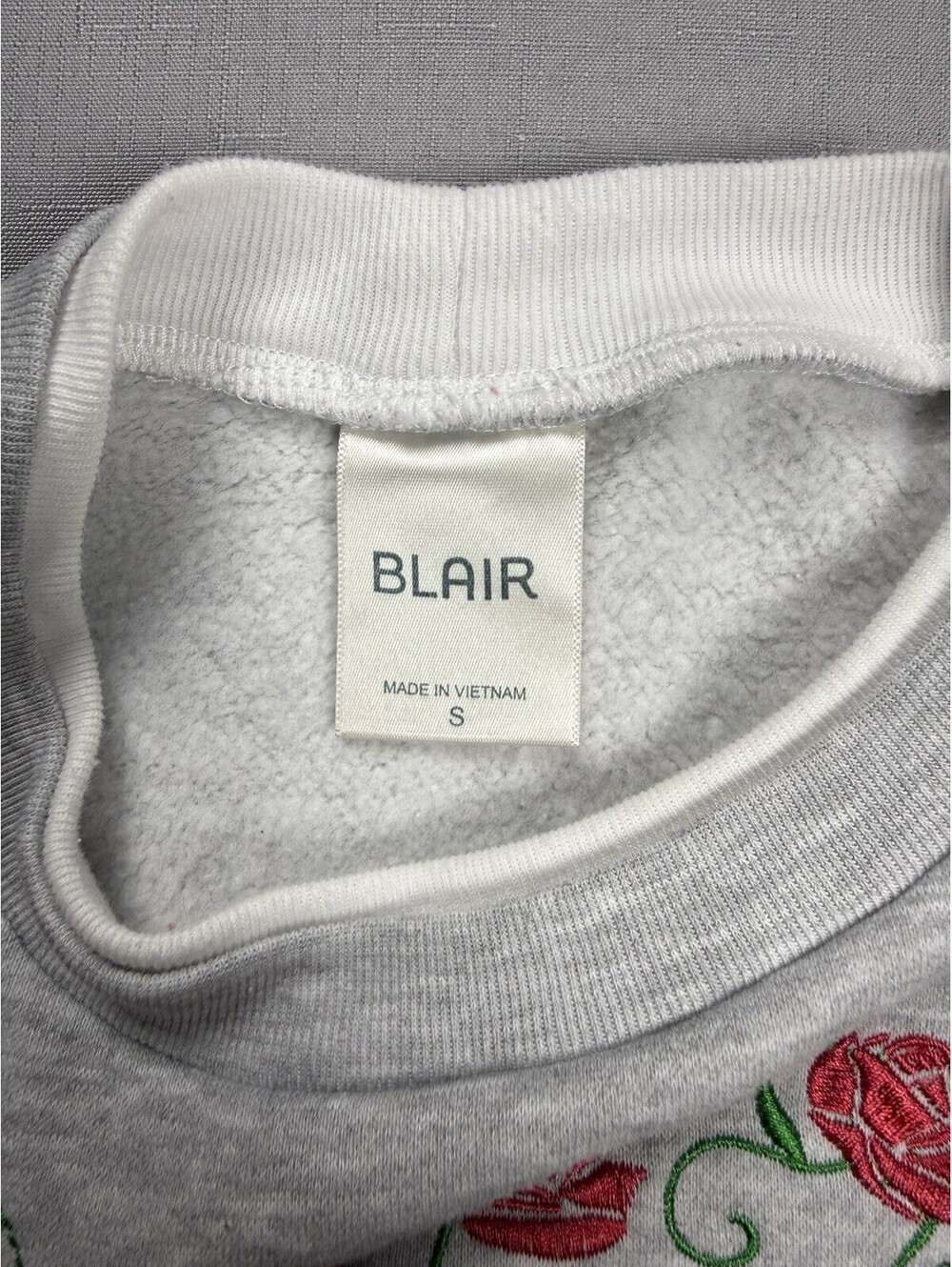 Blair Women’s Small Gray Floral Embroidered Crewneck Sweatshirt Long Sleeve - Picture 7 of 7
